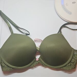 green lace pushup bra
